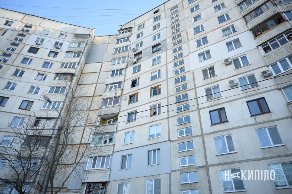 ворожий дрон зачепився за дерева. Фоторепортаж 10