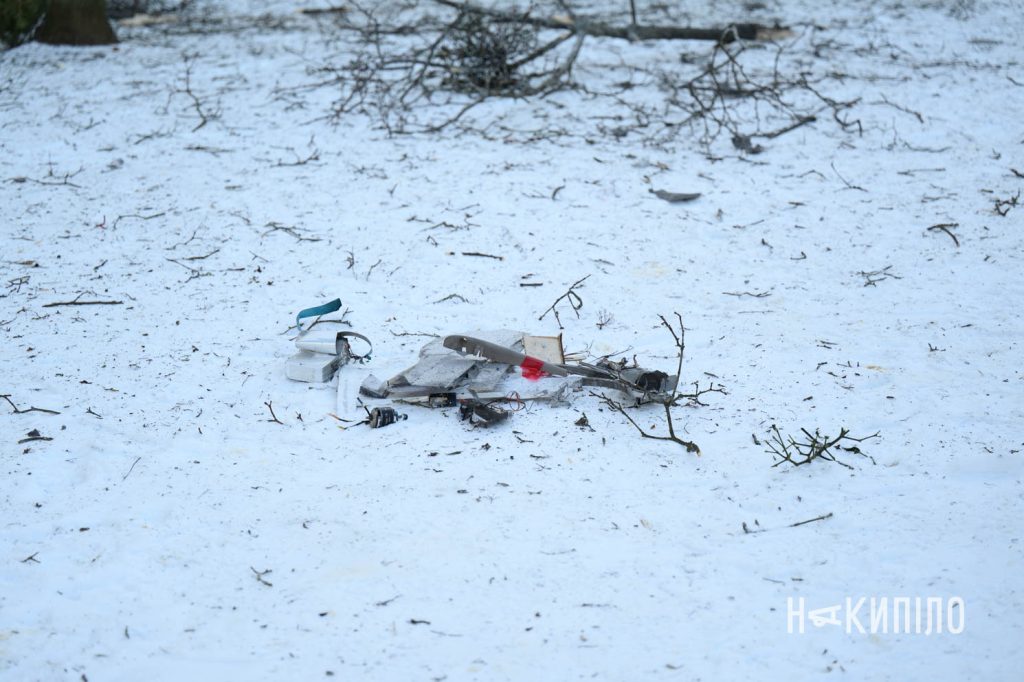 ворожий дрон зачепився за дерева. Фоторепортаж 6