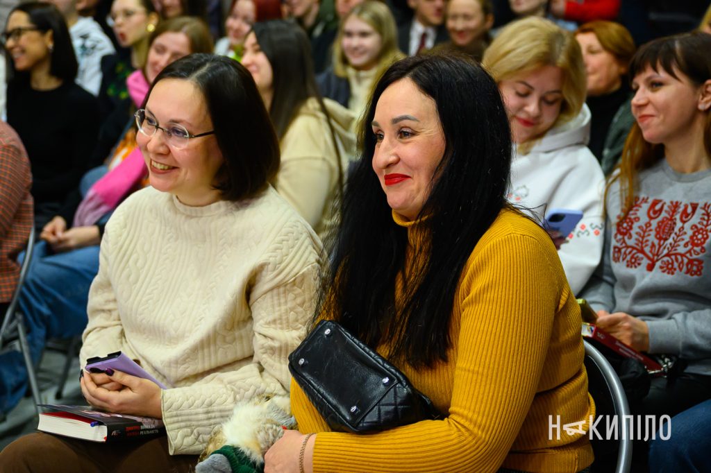 Харків'яни мали змогу поговорити з Дмитром Кулебою. Фоторепортаж Дмитро Кулеба,15 лютого 2026 року, презентація книги «Дипломатична кухня воєнного часу» ,DRUK,фото:Ігор Лептуга