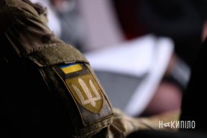 Дискусія про Євромайдан,Володимир Чистилін, координатор харківського Євромайдану, заслужений журналіст України, громадський активіст,Олесь Штефчук, учасник обох Майданів, організатор харківського ВелоМайдану,Леонід Онищенко, учасник обох Майданів, науковий співробітник, капітан Збройних сил Отець Віктор Маринчак, настоятель храму Іоанна Богослова Православної церкви України, духівник харківського Євромайдану Модераторка — Аліка Піхтерева, журналістка «Накипіло»,фото:Ігор Лептуга