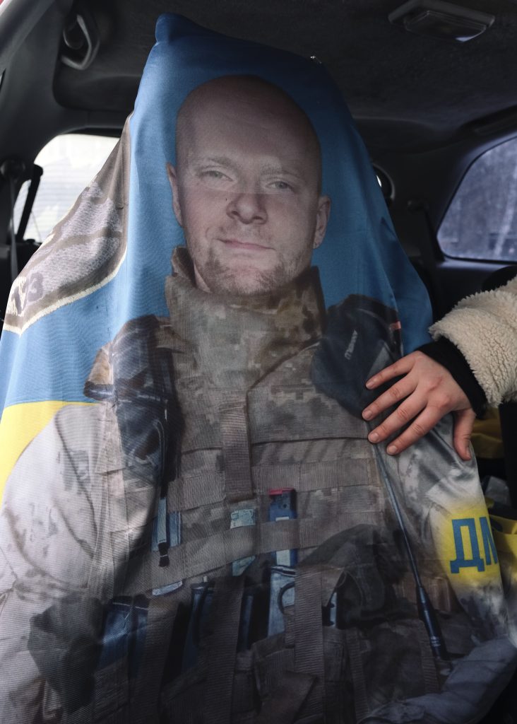 Дівчинка, в яку він закохався. Жінка, яка пам'ятає: історія дружини полеглого захисника з Харківщини Полеглий захисник на псевдо Сухар