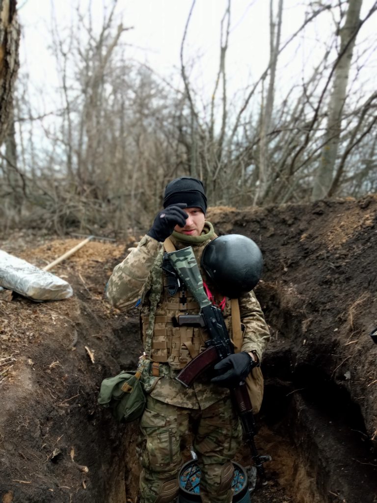 Дівчинка, в яку він закохався. Жінка, яка пам'ятає: історія дружини полеглого захисника з Харківщини Дівчинка, в яку він закохався. Жінка, яка пам'ятає: історія дружини полеглого захисника з Харківщини