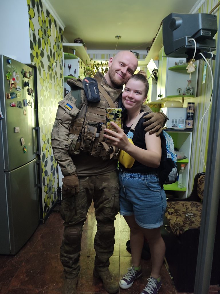 Дівчинка, в яку він закохався. Жінка, яка пам'ятає: історія дружини полеглого захисника з Харківщини Дівчинка, в яку він закохався. Жінка, яка пам'ятає: історія дружини полеглого захисника з Харківщини