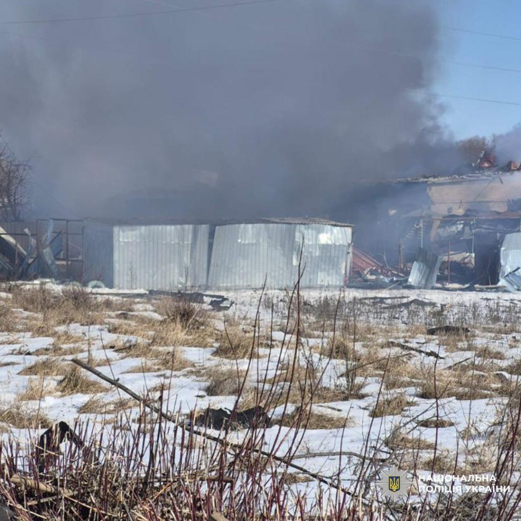 Пʼятеро людей постраждали від удару БпЛА на Харківщині Пʼятеро людей постраждали від удару БпЛА на Харківщині