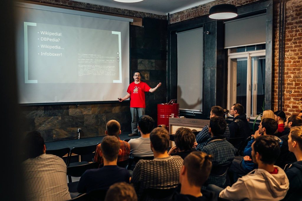 «Мій роман — фентезі про українців, яким просто дали пожити», — Віктор Шепелєв «Мій роман — фентезі про українців, яким просто дали пожити», — Віктор Шепелєв