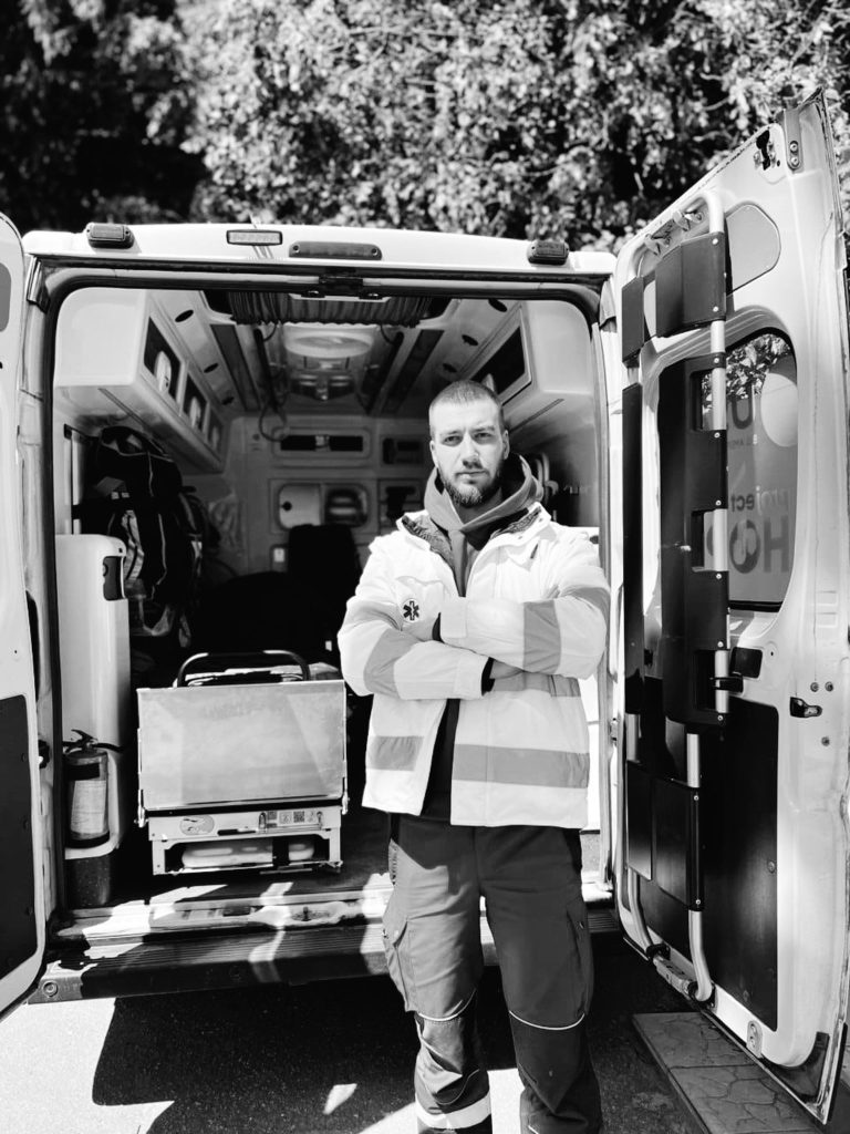 Загиблі медики швидкої перевозили поранених, коли поцілив FVP-дрон Загиблі медики швидкої перевозили поранених, коли поцілив FVP-дрон