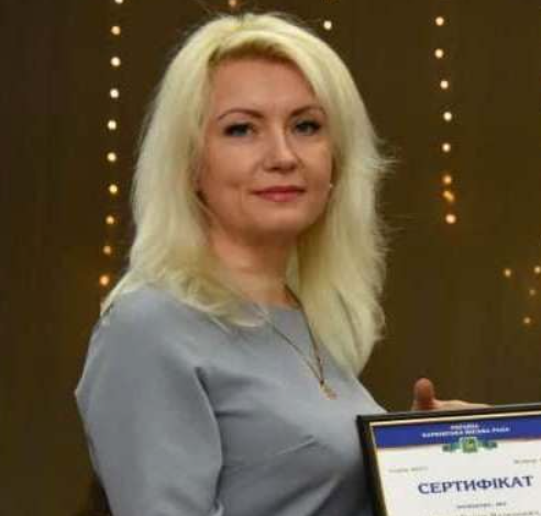 Чиновницю з міськради підозрюють у «відкатах» Чиновницю з міськради підозрюють у «відкатах»