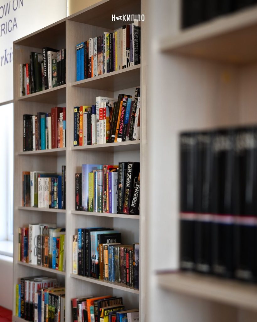 У Харкові пройшла презентація книги Юрія Шевельова «Новітня літературна мова» Вікно в Америку, презентація книги Юрія Шевельова «Новітня літературна мова», Каразінський університет