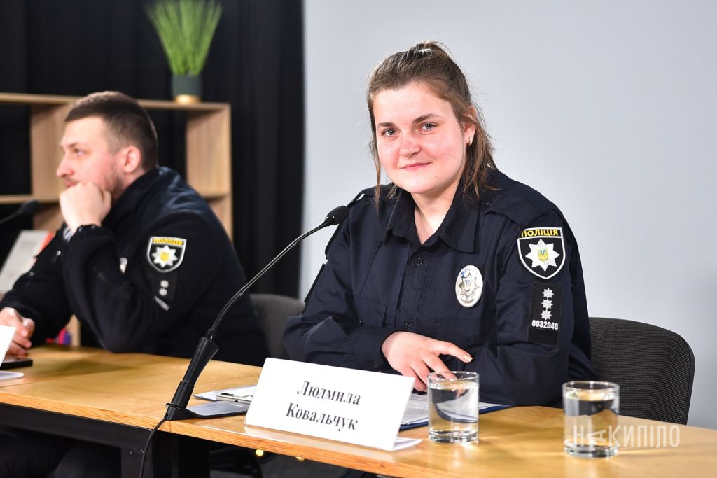 Після фронту — в поліцію: як у Харкові ветерани знаходять нову службу Після фронту — в поліцію: як у Харкові ветерани знаходять нову службу