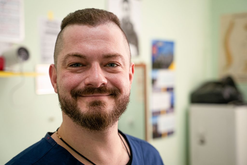 Як технології VR допомагають у реабілітації військових Очільник відділення Іван Дарій