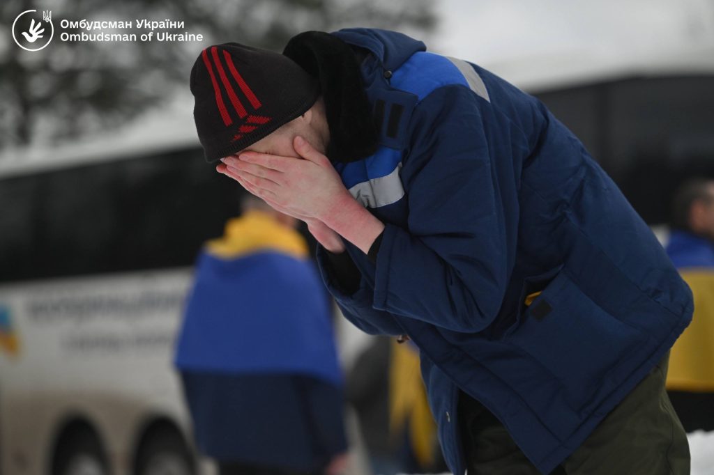 Ще 300 українських захисників звільнені з російського полону Ще 300 українських захисників звільнені з російського полону