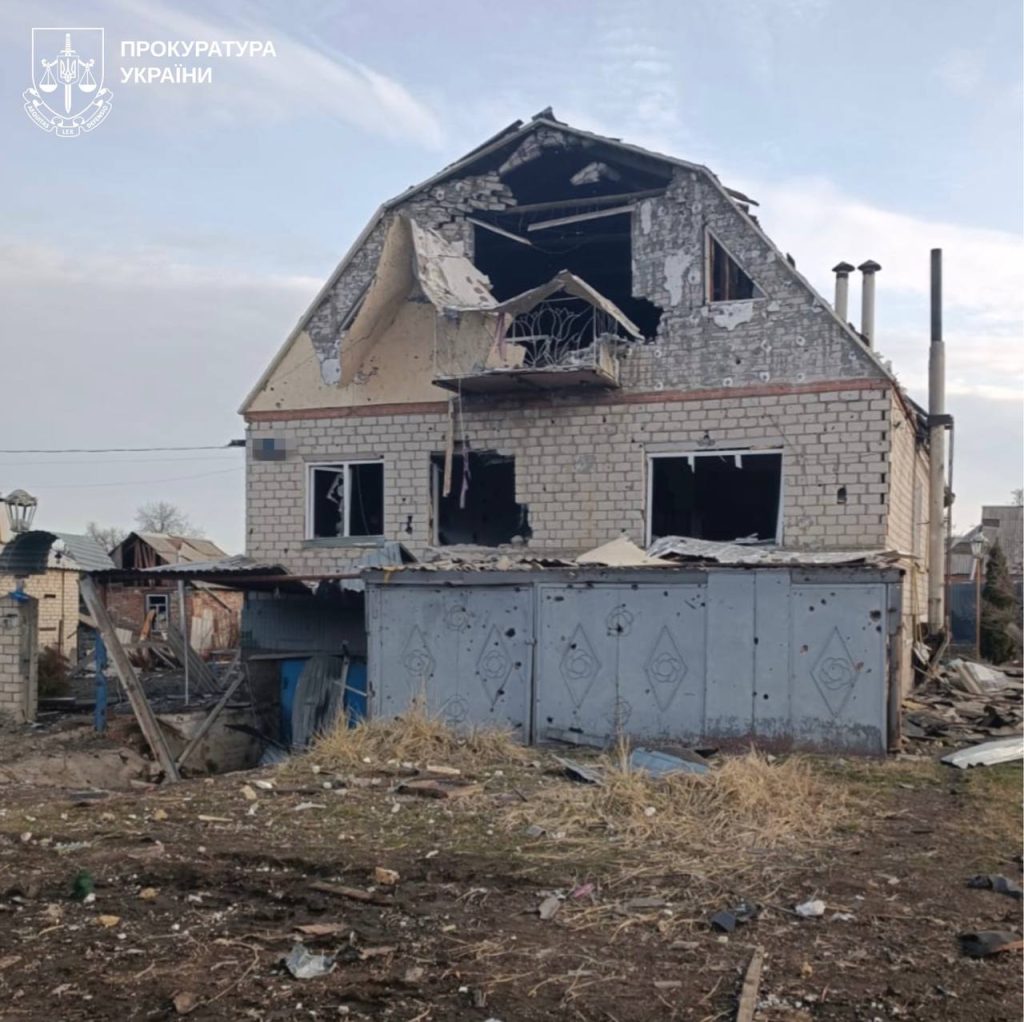 Десятеро людей постраждали від ударів КАБ та БпЛА на Харківщині Десятеро людей постраждали від ударів КАБ та БпЛА на Харківщині