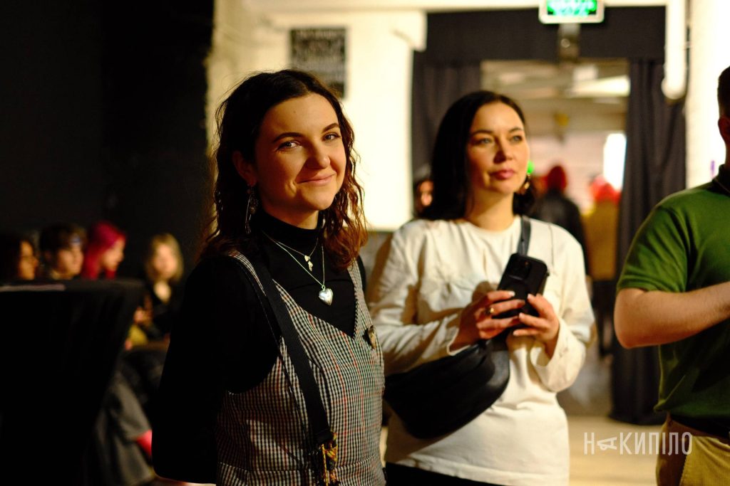 Як LitSlamUA презентував журнал-альманах харківської слем-поезії Як LitSlamUA презентував журнал-альманах харківської слем-поезії