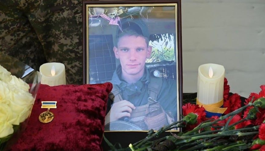 У Харкові та Кулиничах вшанували пам'ять воїна Владислава Панова У Харкові та Кулиничах вшанували пам'ять воїна Владислава Панова