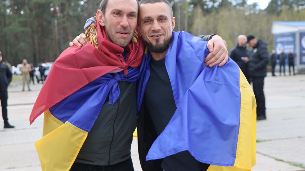 73-й обмін: Україна повернула з полону 193 захисників 73-й обмін: Україна повернула з полону 193 захисників