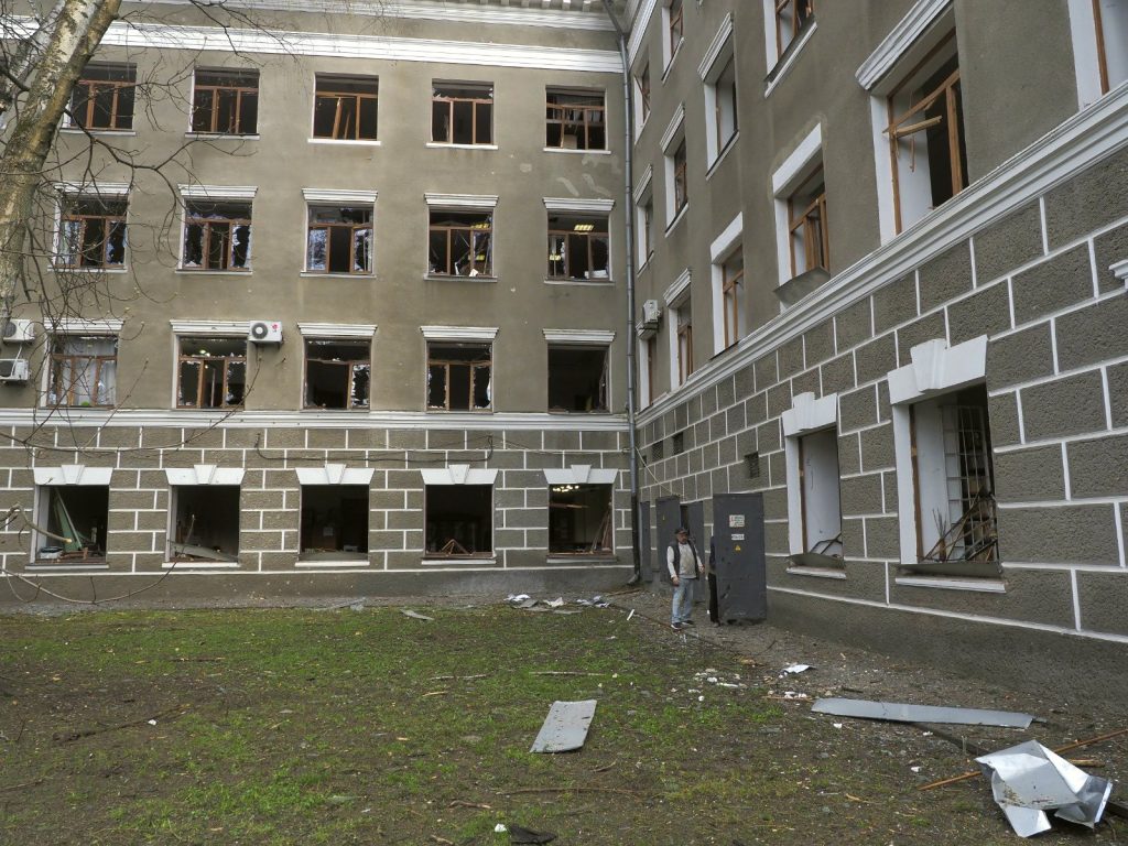 Внаслідок атак рф постраждав легендарний харківський університет Внаслідок атак рф постраждав легендарний харківський університет