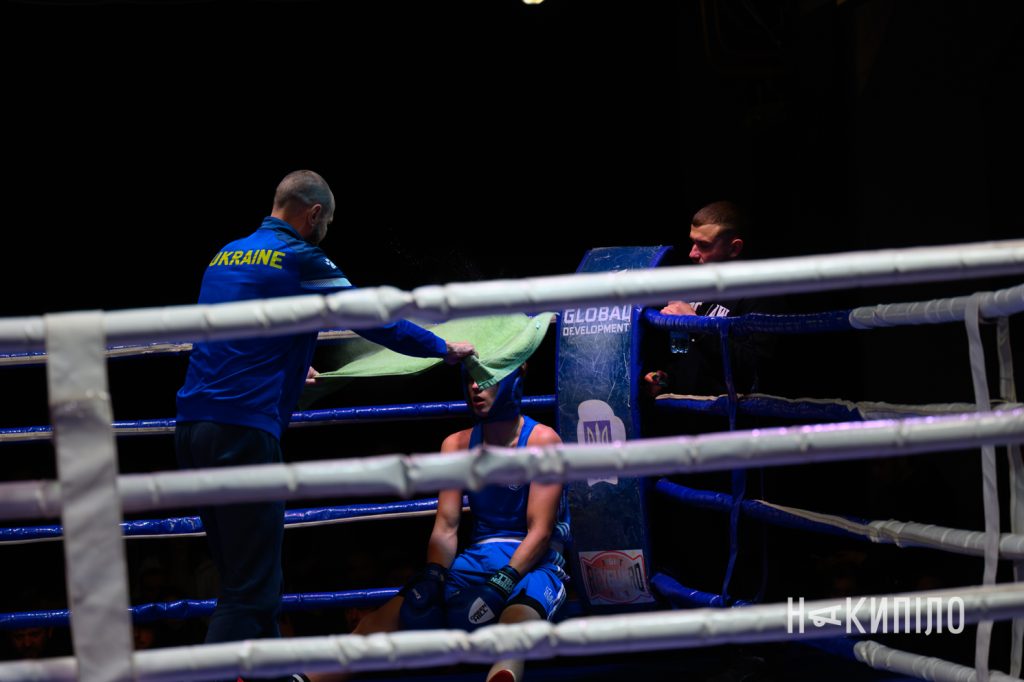 У Харкові провели турнір з боксу до Дня прикордонника. Фоторепортаж Бокс у ХНАТОБі: у Харкові пройшов турнір до Дня прикордонника