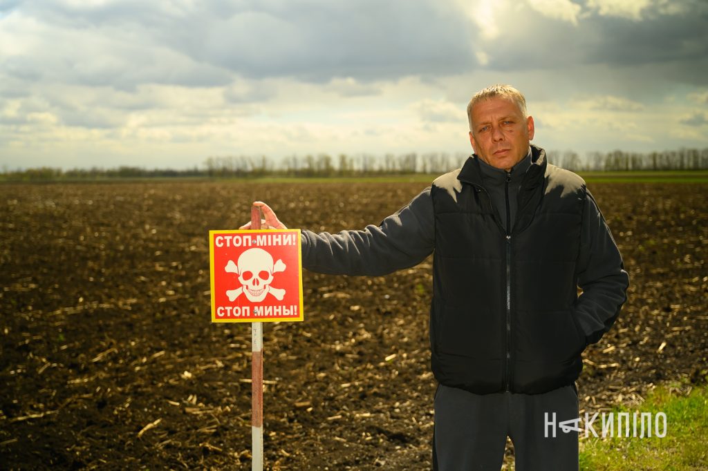 Повернути пам'ять: як демінери розміновують кладовища на Харківщині Сергій Солодухін, староста Іванівського старостинського округу