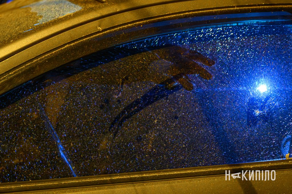 «Молнія» знищила квартиру в Харкові. Фото молнія, приліт, Харків, 1 квітня 2026 року. Фото: Ігор Лептуга