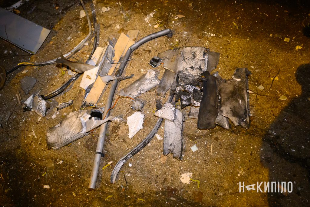 «Молнія» знищила квартиру в Харкові. Фото молнія, приліт, Харків, 1 квітня 2026 року. Фото: Ігор Лептуга