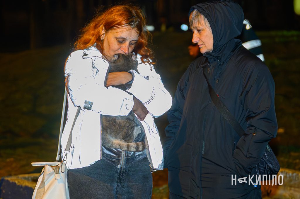 «Молнія» знищила квартиру в Харкові. Фото молнія, приліт, Харків, 1 квітня 2026 року. Фото: Ігор Лептуга