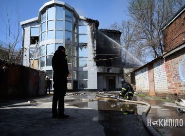 рф вдарило по Київському району Харкова.