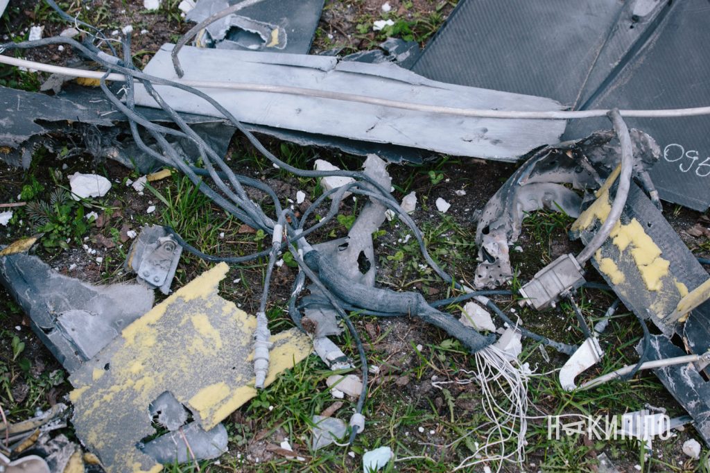 Харків під атакою «шахедів». Фоторепортаж наслідки обстіла Харкова дронами 6го квітня 2026 року