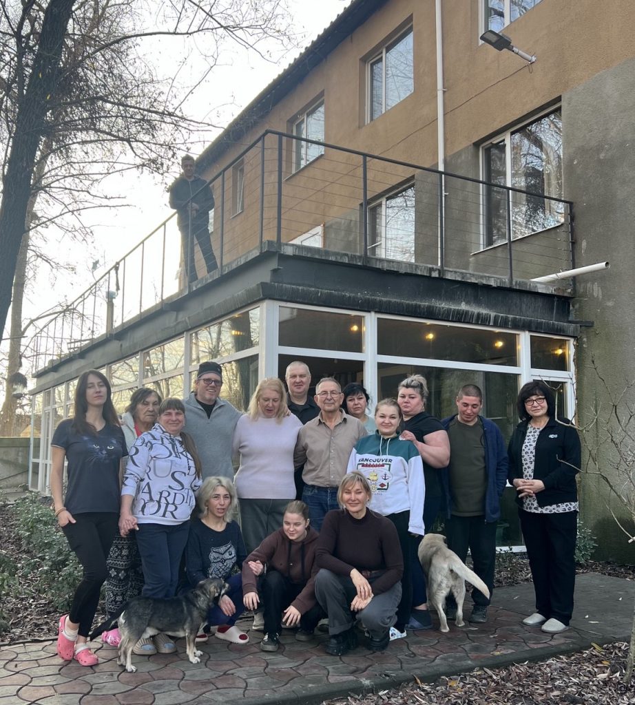 Атмосфера дому та якісний догляд: як живе прихисток «Велика родина» Атмосфера дому та якісний догляд: як живе прихисток «Велика родина»