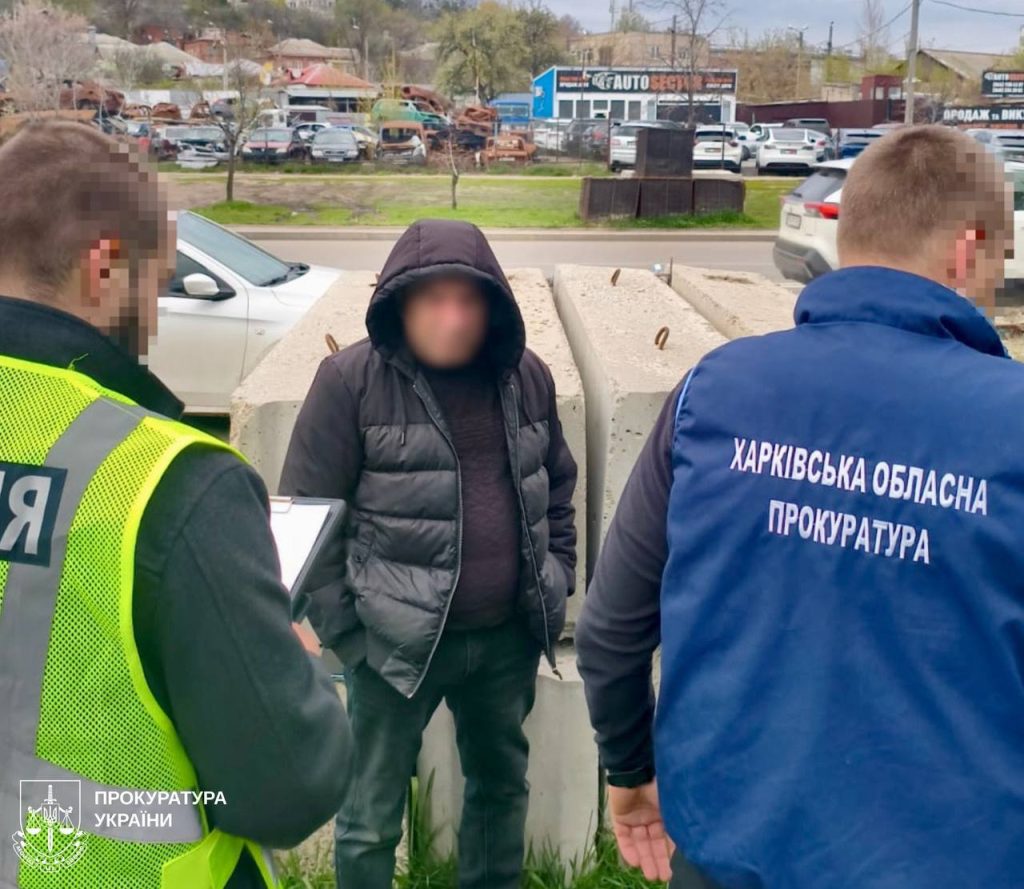 У Харкові викрили схему купівлі водійських прав У Харкові викрили схему купівлі водійських прав