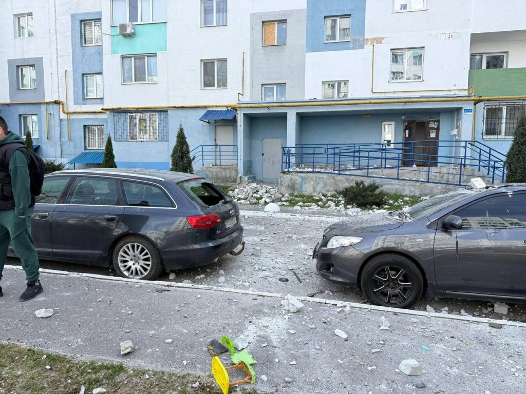 Харків під атакою «шахедів». Фоторепортаж наслідки обстіла Харкова дронами 6го квітня 2026 року
