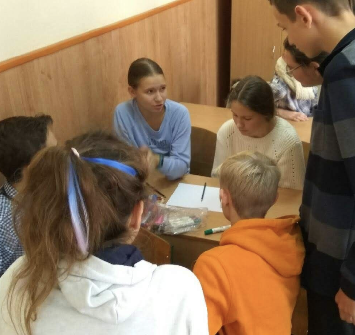 Від дитячої гри у «школу» до реального класу: що відбувається з мрією стати вчителем? Від дитячої гри у «школу» до реального класу: що відбувається з мрією стати вчителем?