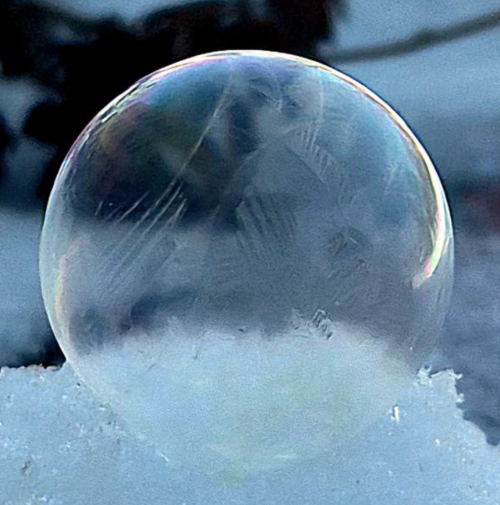 Від дитячої гри у «школу» до реального класу: що відбувається з мрією стати вчителем? Фото: Оля Левчук