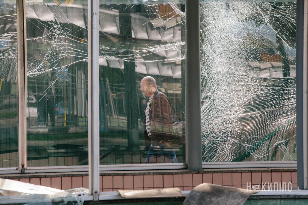 Наслідки атаки на центр Харкова. Фоторепортаж Наслідки атаки на центр Харкова. Фоторепортаж
