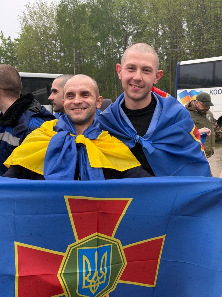 Відбувся перший етап анонсованого масштабного обміну полоненими Відбувся перший етап анонсованого масштабного обміну полоненими