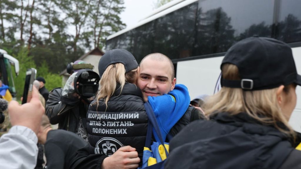 Відбувся перший етап анонсованого масштабного обміну полоненими Відбувся перший етап анонсованого масштабного обміну полоненими