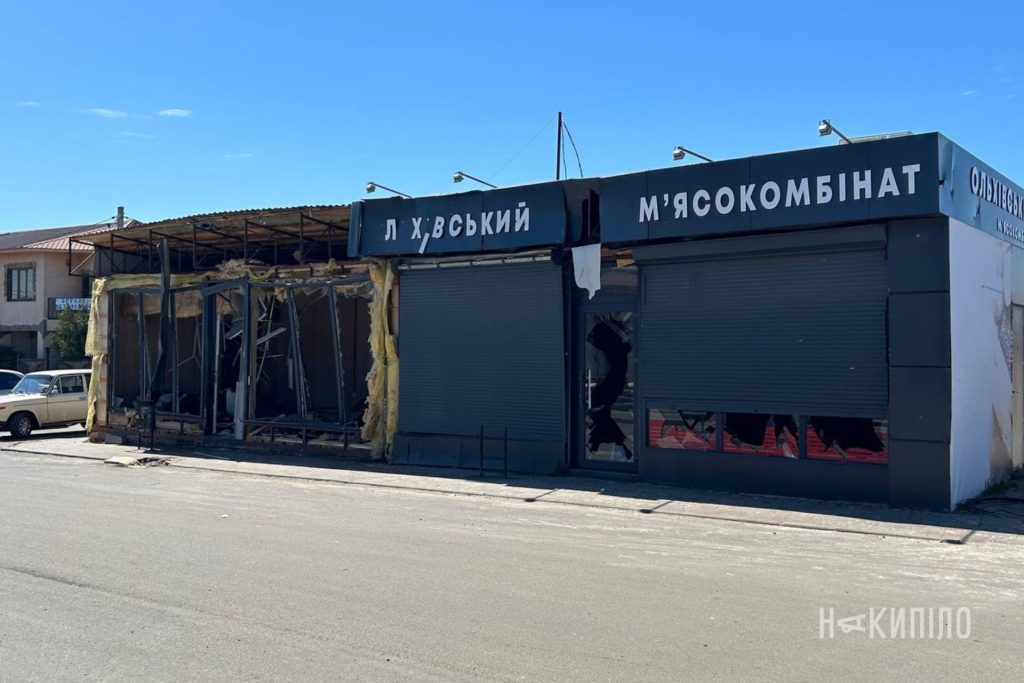 Атака на Богодухівщину: 110 дронів за чотири доби зруйновані торгівельні павільйони