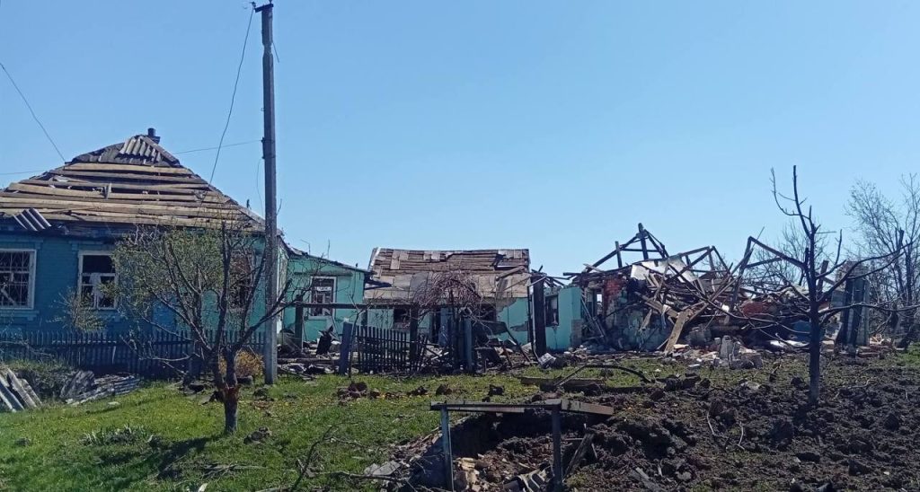 На Харківщині ворожа атака поранила трьох людей На Харківщині ворожа атака поранила трьох людей