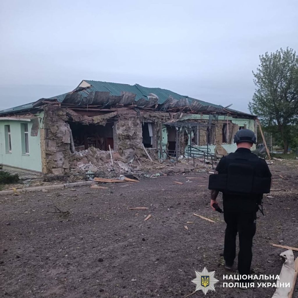 Двоє жителів Харківщини постраждали внаслідок російських обстрілів Двоє жителів Харківщини постраждали внаслідок російських обстрілів