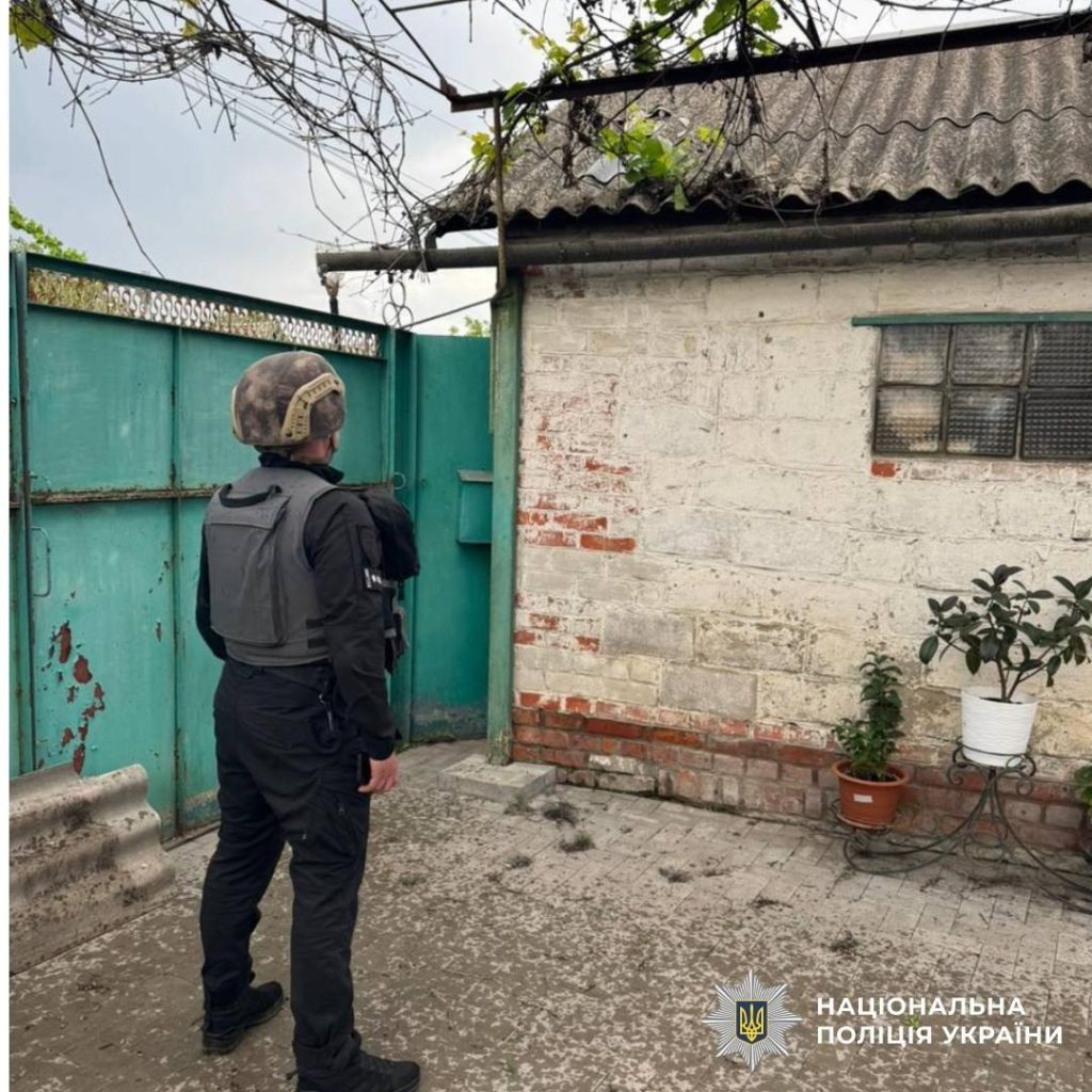 Минулої доби на Харківщині через росію загинули три людини Пошкоджена російським обстрілом будівля