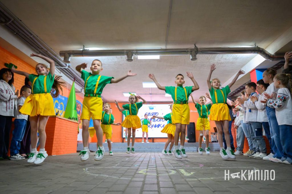 У підземних локаціях Харкова та області пройшов останній дзвоник У підземних локаціях Харкова та області пройшов останній дзвоник