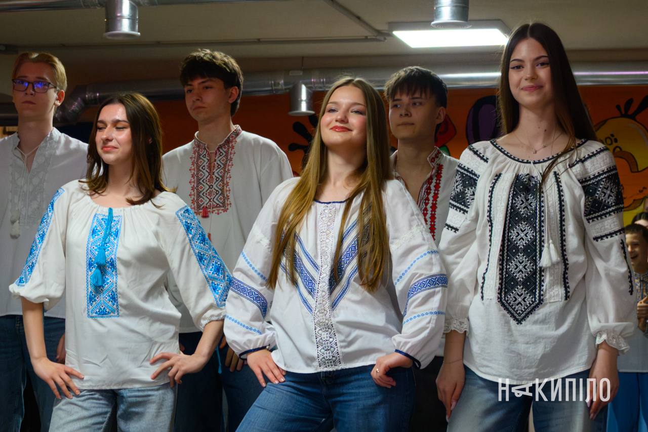 У школах Харкова та області пройшов останній дзвоник.