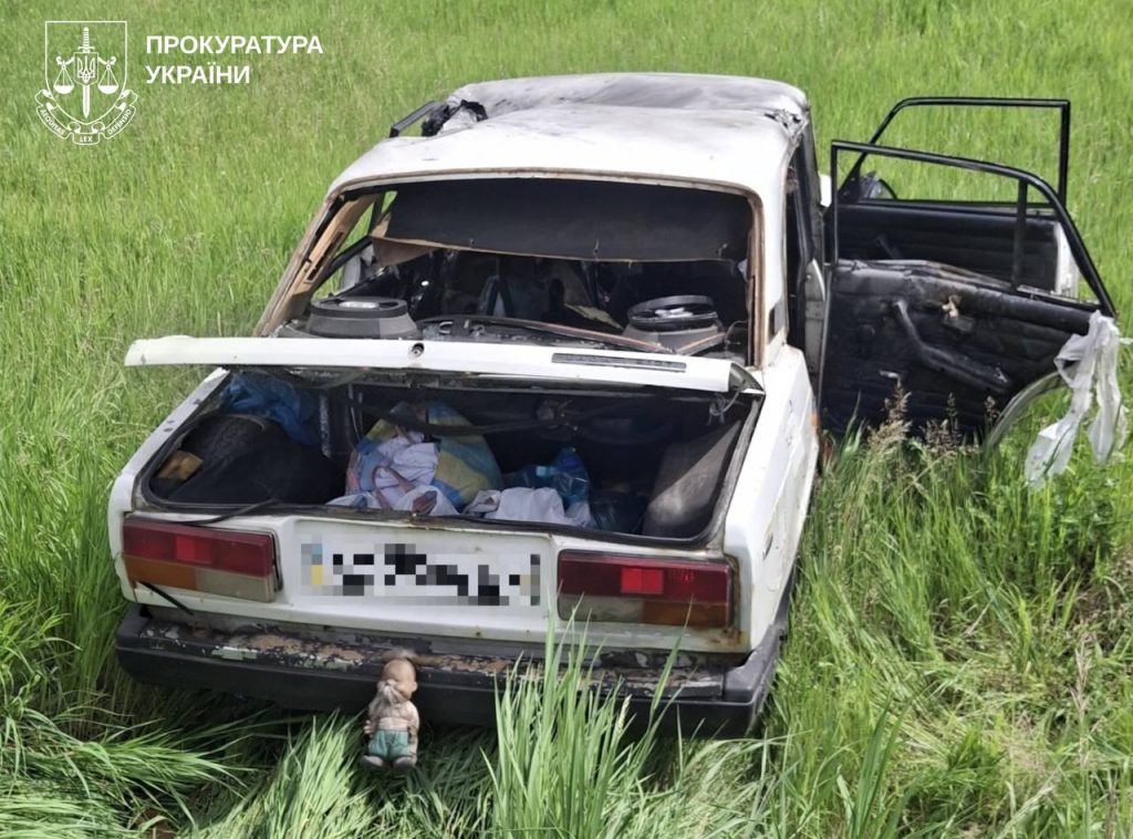 За добу російські БпЛА атакували низку автівок жителів Харківщини За добу російські БпЛА атакували низку автівок жителів Харківщини