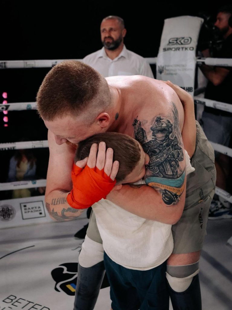 Ветеран війни з Харкова завоював чемпіонський пояс з боксу Ветеран війни з Харкова завоював чемпіонський пояс з боксу