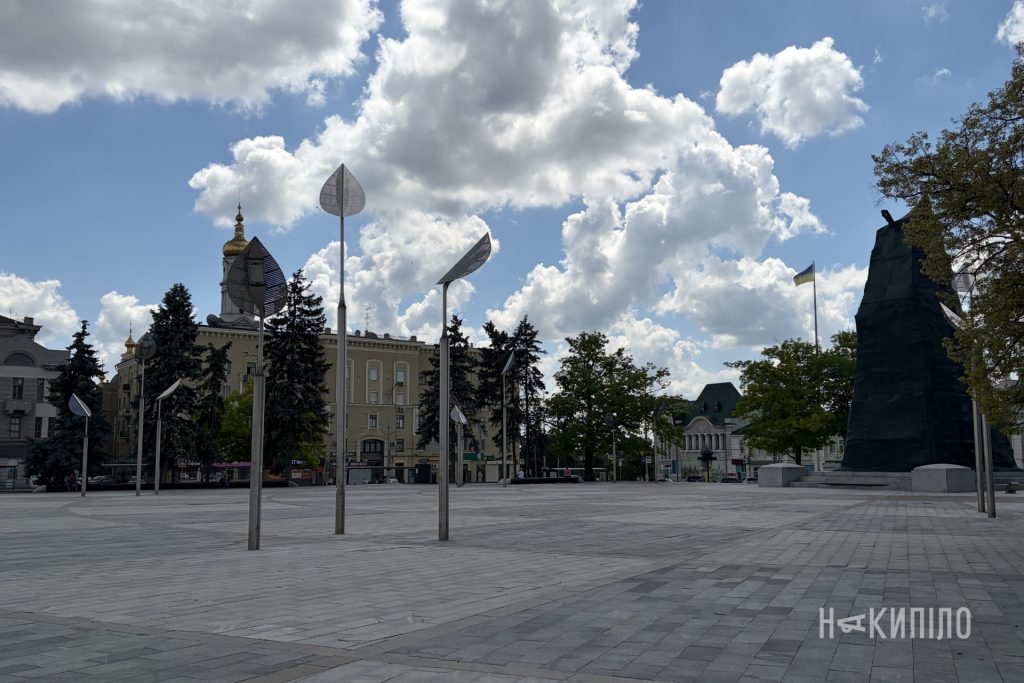 Майдан Конституції після реконструкції