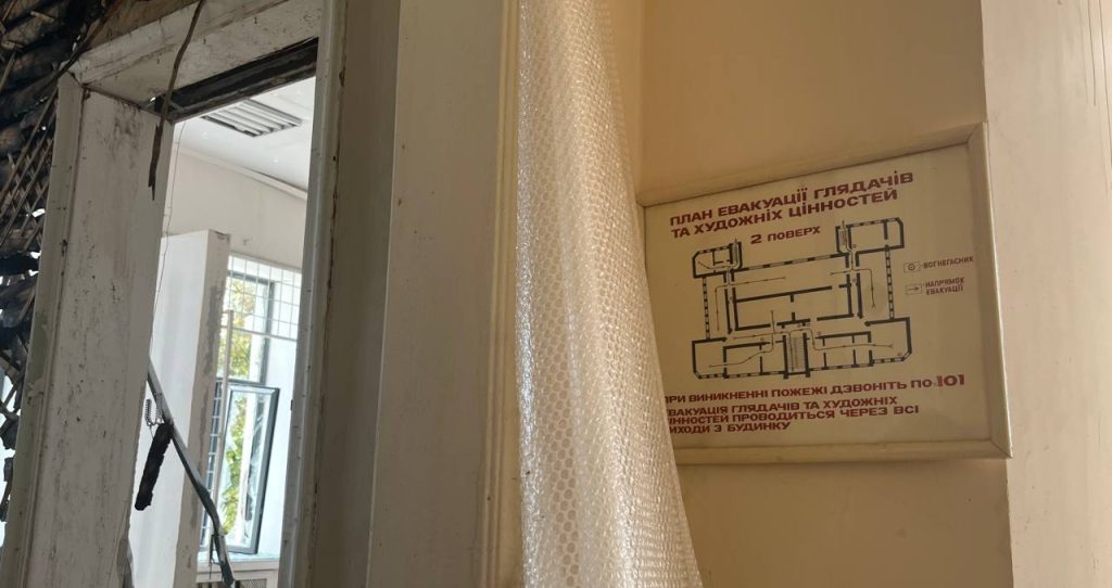 Більше тисячі експонатів пошкодили в Харківському художньому музеї