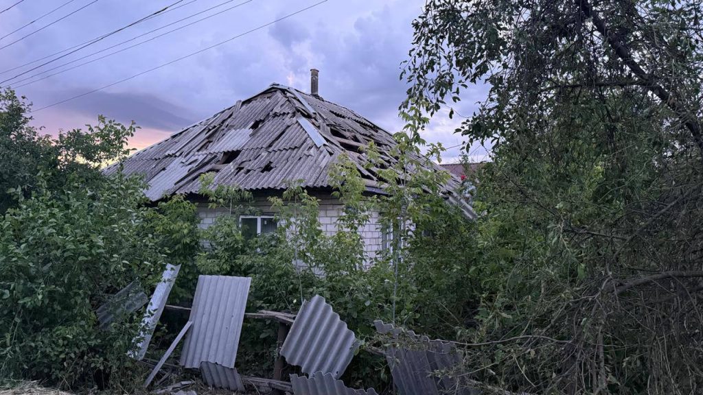 Одна людина загинула на Харківщині через ворожі атаки Одна людина загинула на Харківщині через ворожі атаки