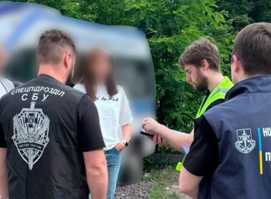 Чиновниця завдала збитків державі на ремонті доріг.