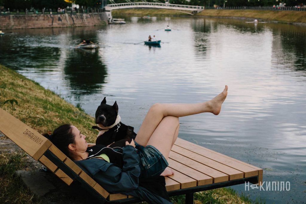 Літній Харків. Фоторепортаж із вулиць і парків Літній Харків. Фоторепортаж із вулиць і парків