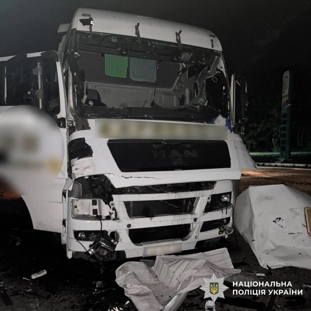 Три людини загинули й більше за 20 постраждали: обстріли Харківщини Три людини загинули й більше за 20 постраждали: обстріли Харківщини