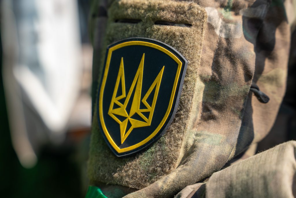 Бойовий медик вивів поранених пішки з Добропілля Бригада «Рубіж», шеврон